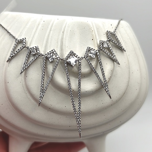 Gorgeous Deco Inspired .925 Sterling Silver & Cubic Statement Necklace - Picture 4 of 5
